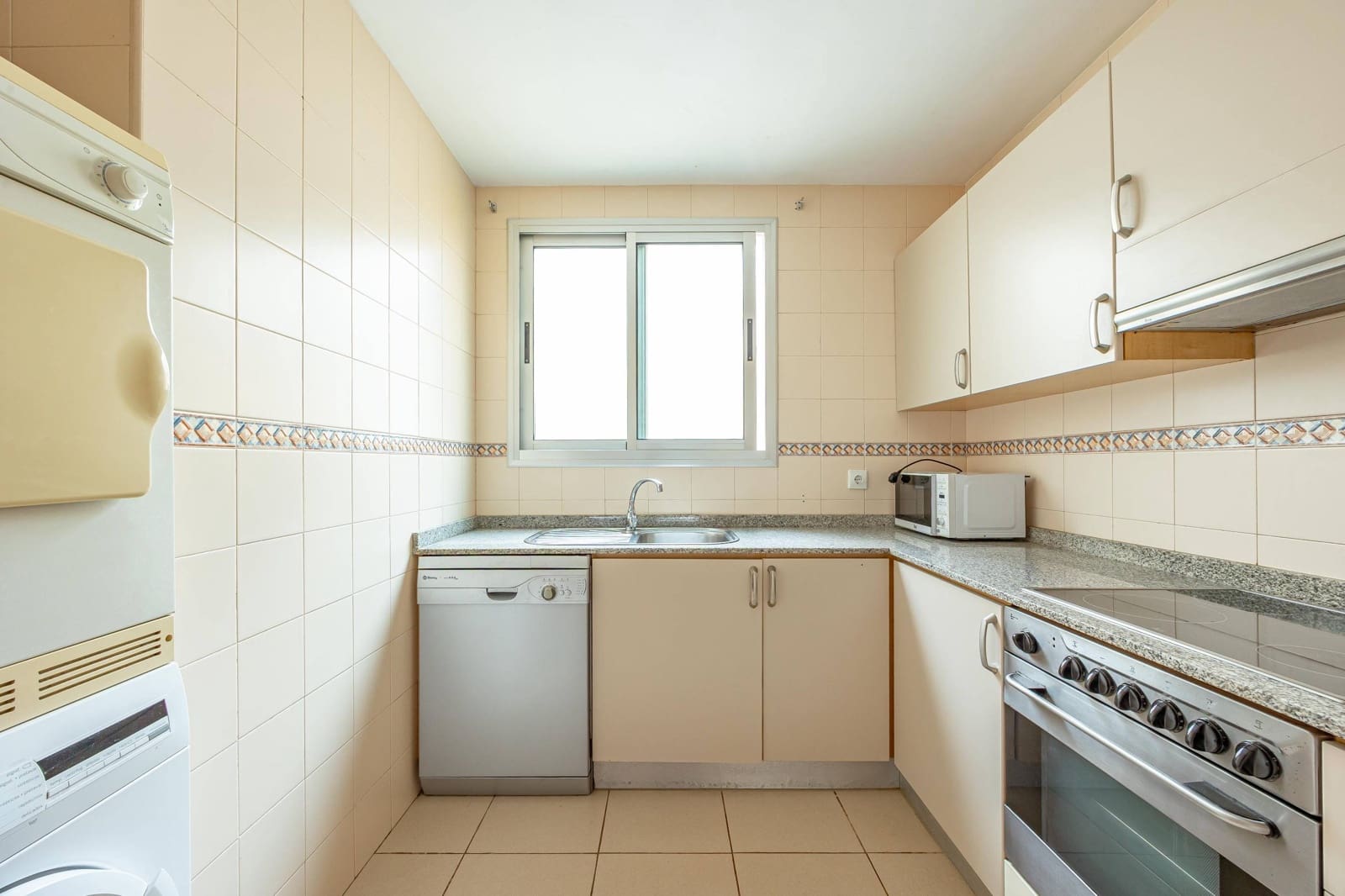 2 makuuhuone Asunto myytävänä paikassa Las Palmas de Gran Canaria mukana 
autotalli - 290 000 € (Ref: 9518914)