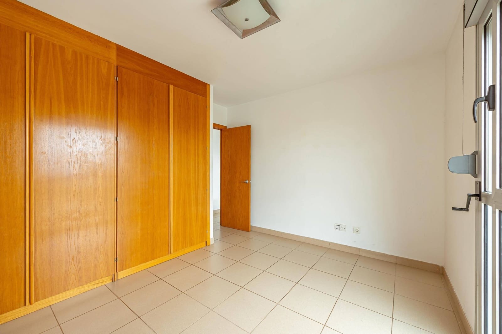 2 makuuhuone Asunto myytävänä paikassa Las Palmas de Gran Canaria mukana 
autotalli - 290 000 € (Ref: 9518914)