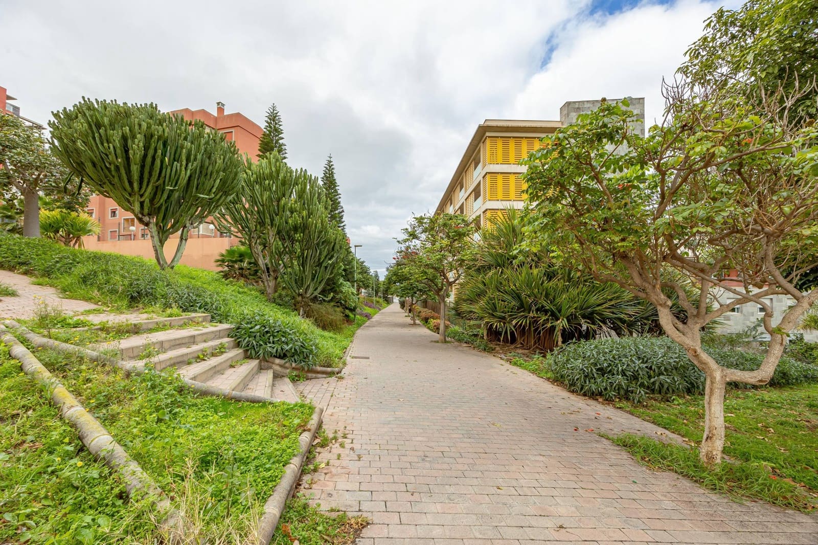 2 makuuhuone Asunto myytävänä paikassa Las Palmas de Gran Canaria mukana 
autotalli - 290 000 € (Ref: 9518914)