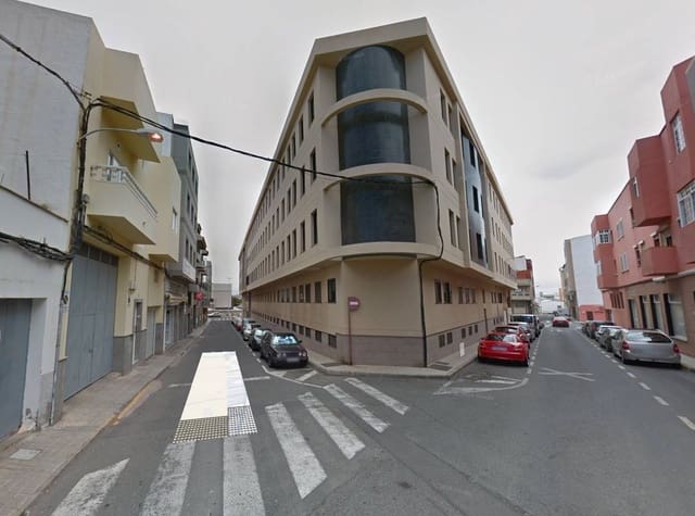 2 slaapkamer Flat te koop in Santa Lucía de Tirajana met garage - € 155.000 (Ref: 9518915)