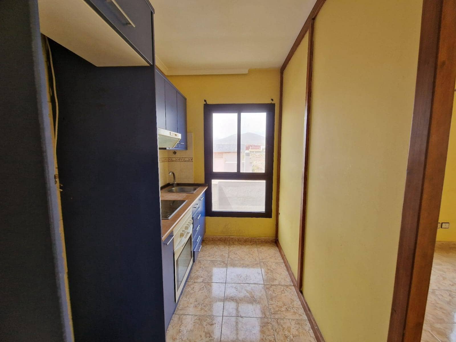 2 slaapkamer Flat te koop in Santa Lucia de Tirajana met garage - € 155.000 (Ref: 9518915)