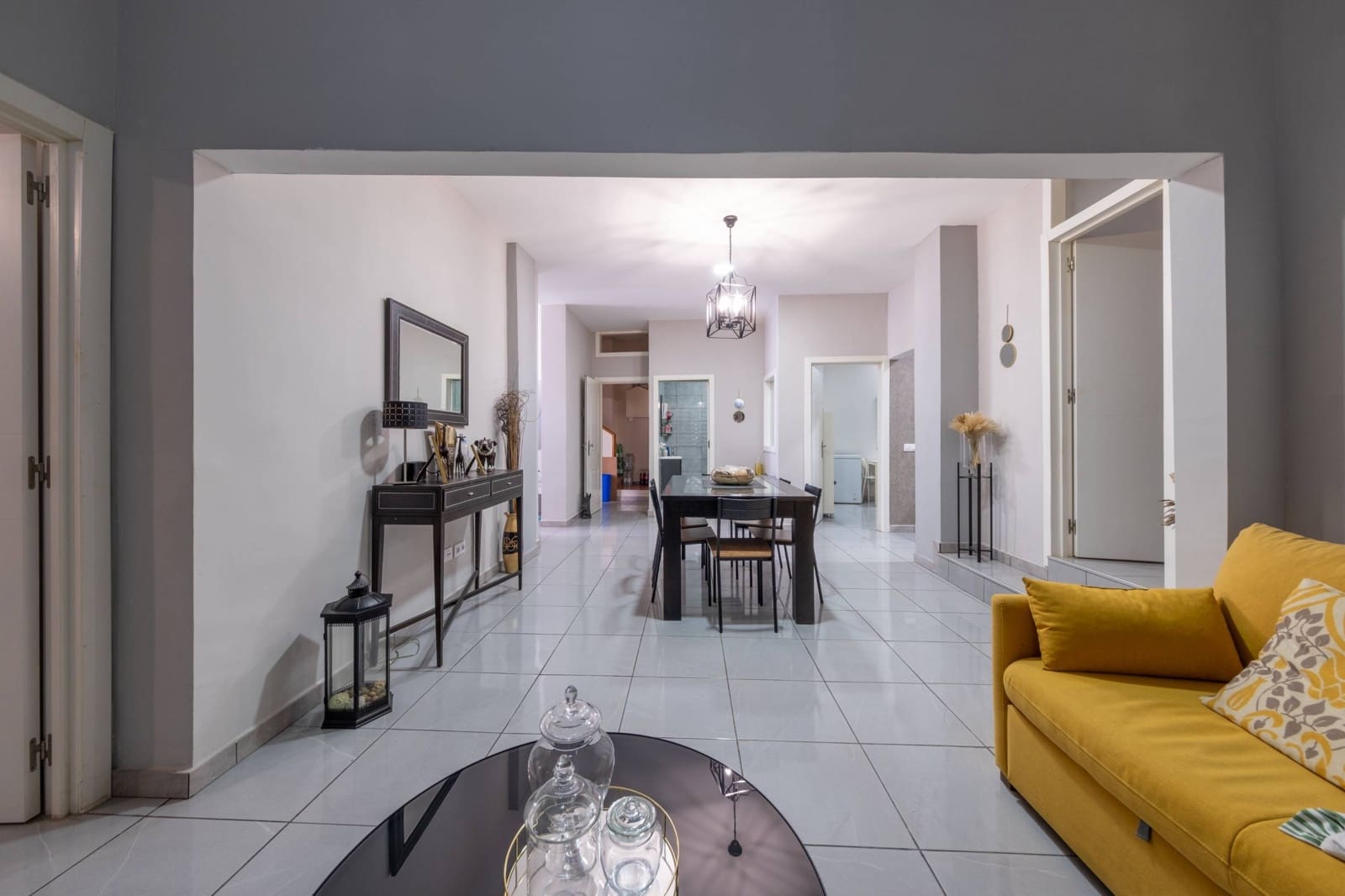 5 soverom Leilighet til salgs i Las Palmas de Gran Canaria - € 220 000 (Ref: 9524306)