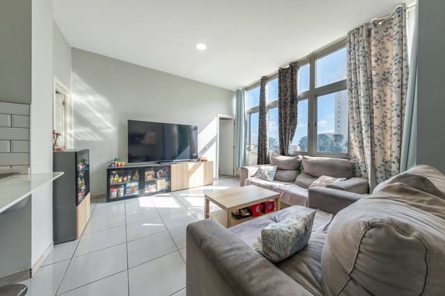 5 soverom Leilighet til salgs i San Cristóbal - Playa de la Laja, Las Palmas de Gran Canaria - € 220 000 (Ref: 9524306)