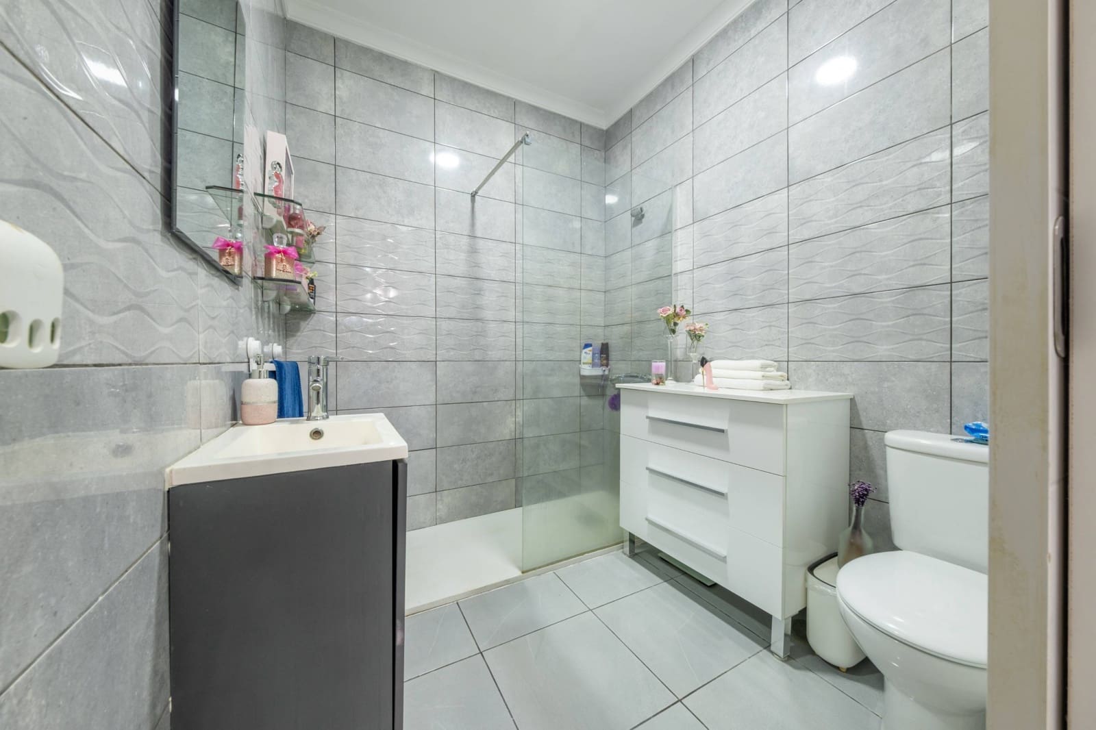 5 soverom Leilighet til salgs i Las Palmas de Gran Canaria - € 220 000 (Ref: 9524306)