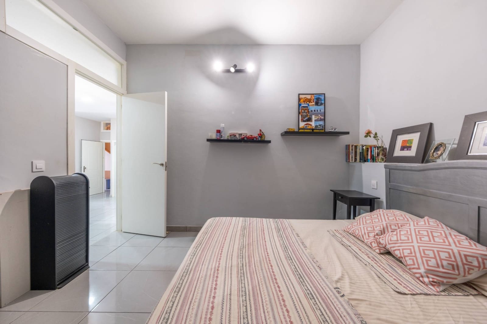 5 soverom Leilighet til salgs i Las Palmas de Gran Canaria - € 220 000 (Ref: 9524306)