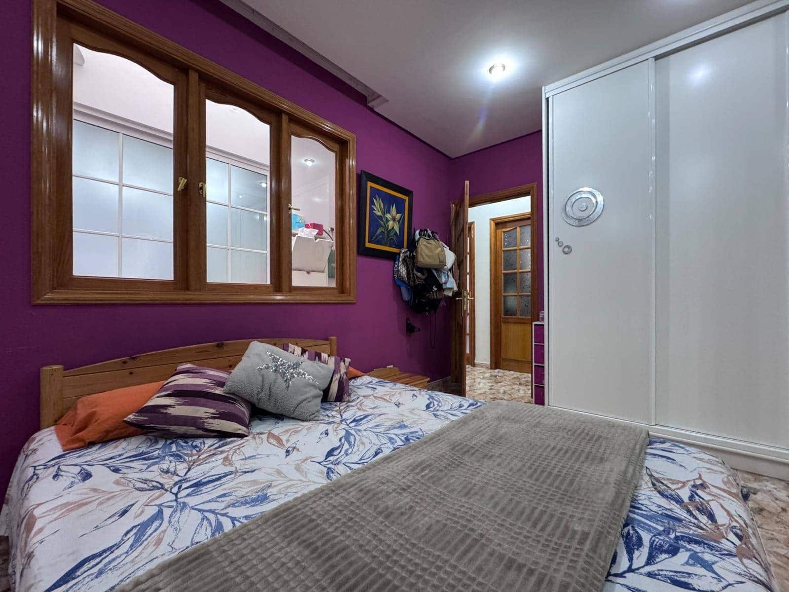 Piso de 2 habitaciones en Telde en venta - 190.200 € (Ref: 9533743)