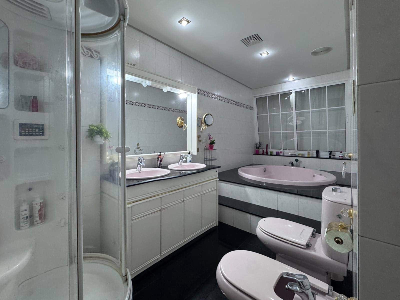 Piso de 2 habitaciones en Telde en venta - 190.200 € (Ref: 9533743)