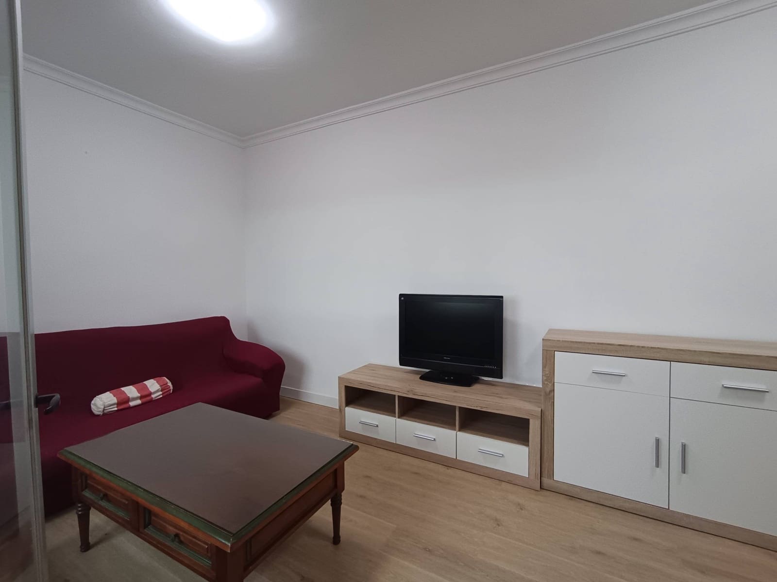 Piso de 3 habitaciones en Las Palmas de Gran Canaria en alquiler - 950 € (Ref: 9543621)