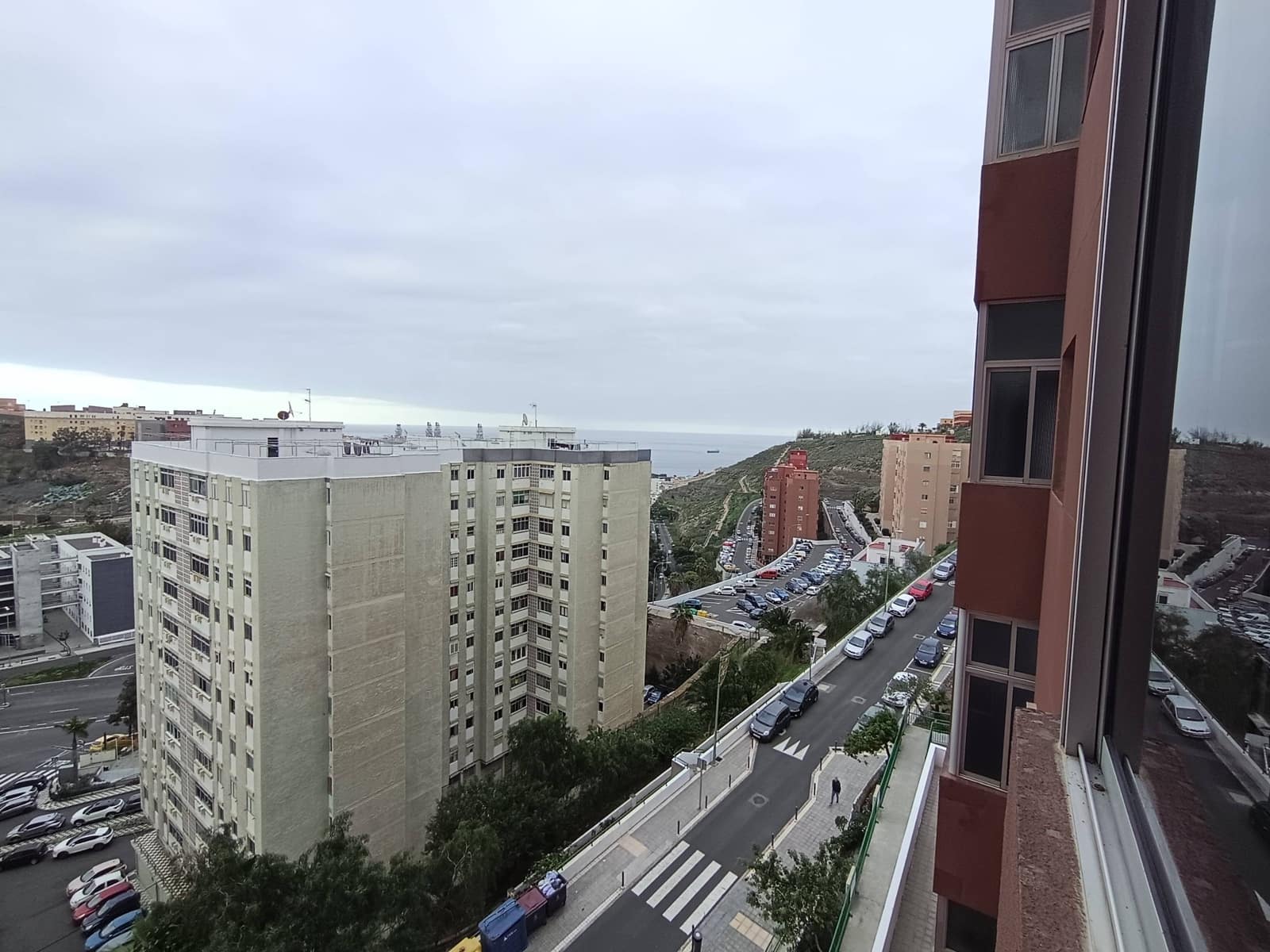 Piso de 3 habitaciones en Las Palmas de Gran Canaria en alquiler - 950 € (Ref: 9543621)