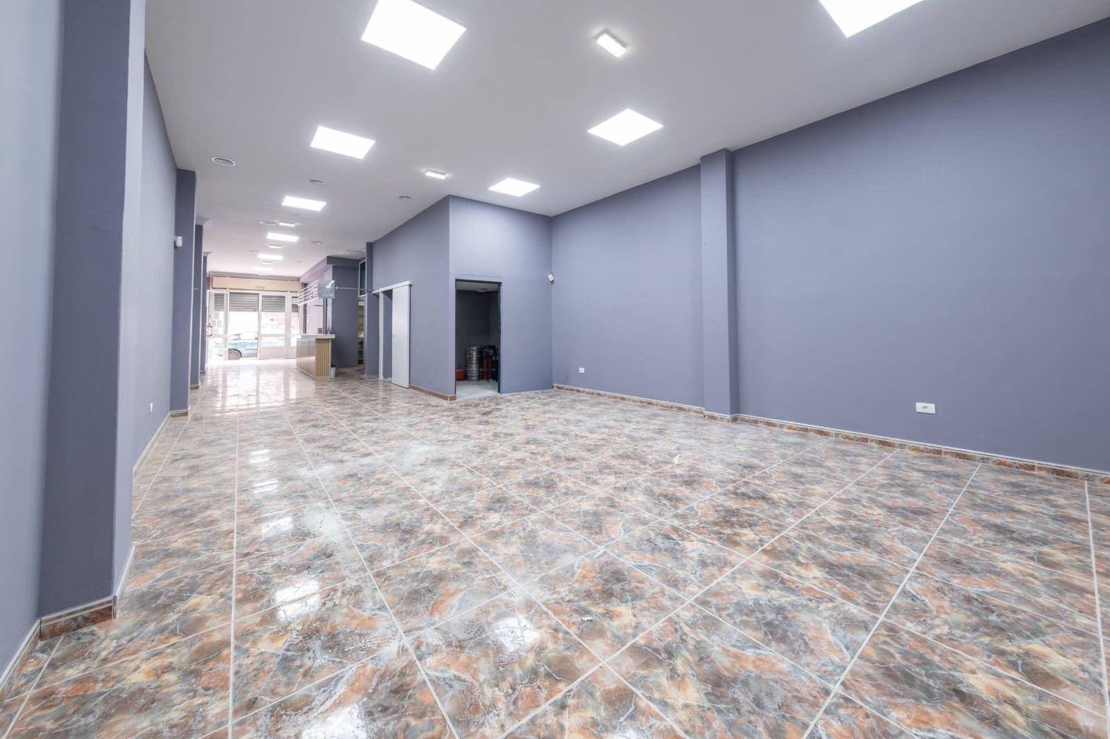 Kommersiell til salgs i Las Palmas de Gran Canaria - € 165 000 (Ref: 9543622)