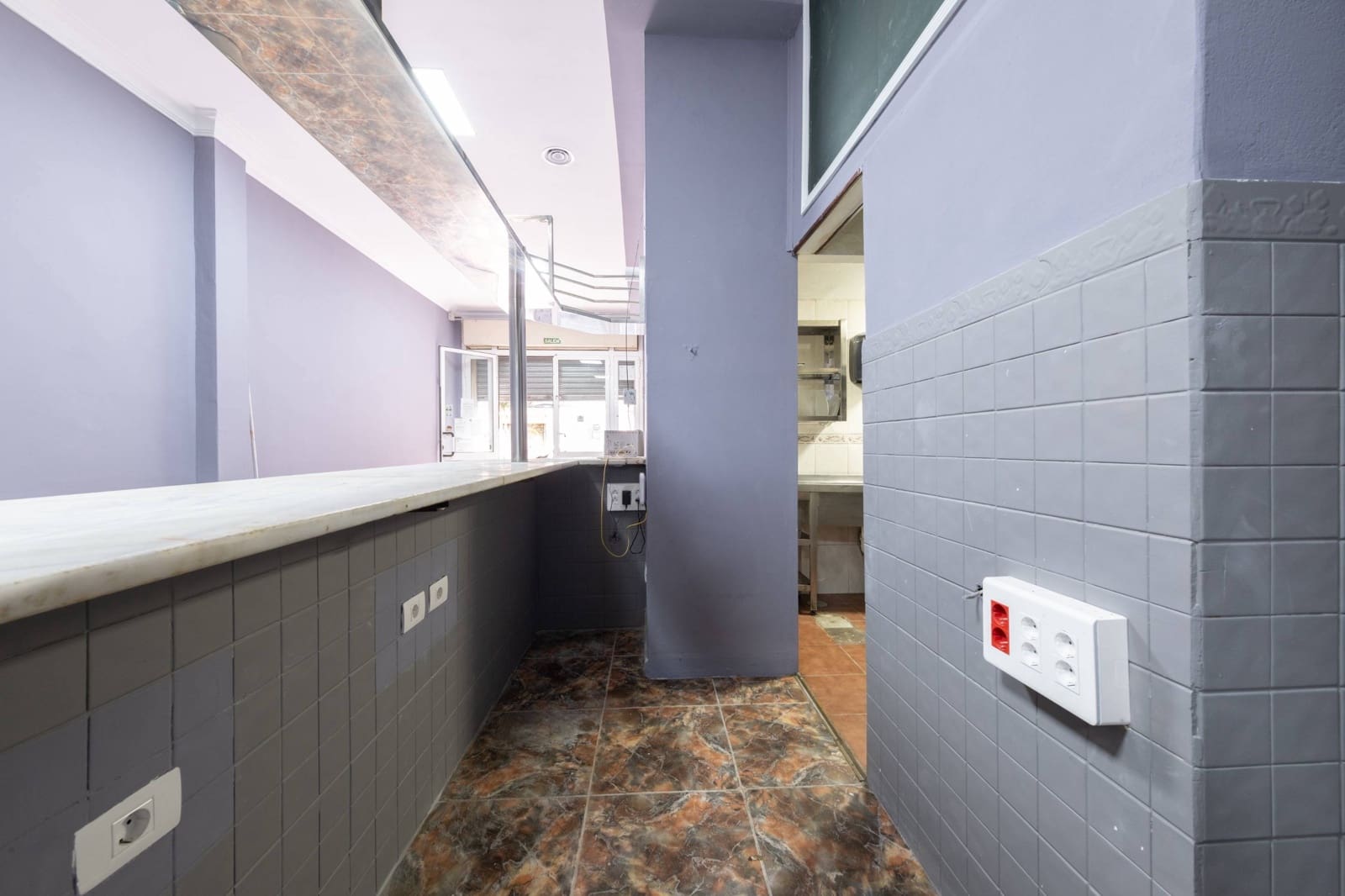 Kommersiell til salgs i Las Palmas de Gran Canaria - € 165 000 (Ref: 9543622)