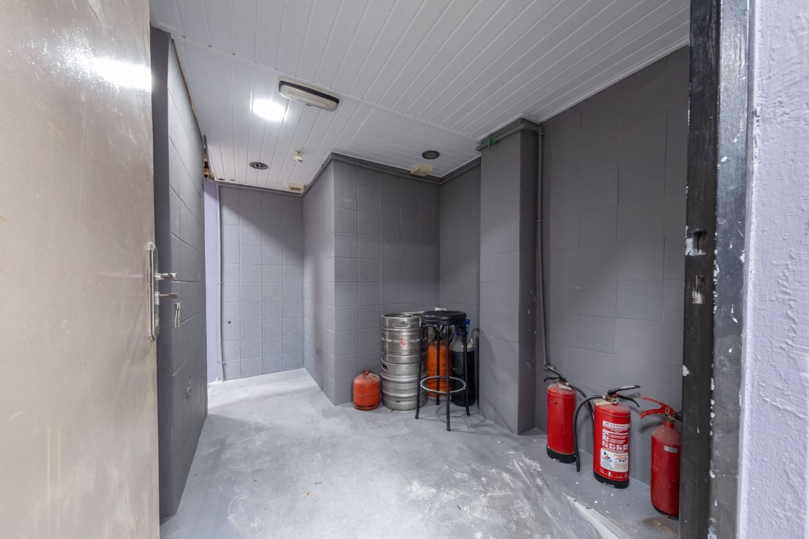 Kommersiell til salgs i Las Palmas de Gran Canaria - € 165 000 (Ref: 9543622)