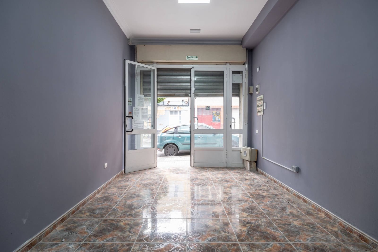 Kommersiell til salgs i Las Palmas de Gran Canaria - € 165 000 (Ref: 9543622)