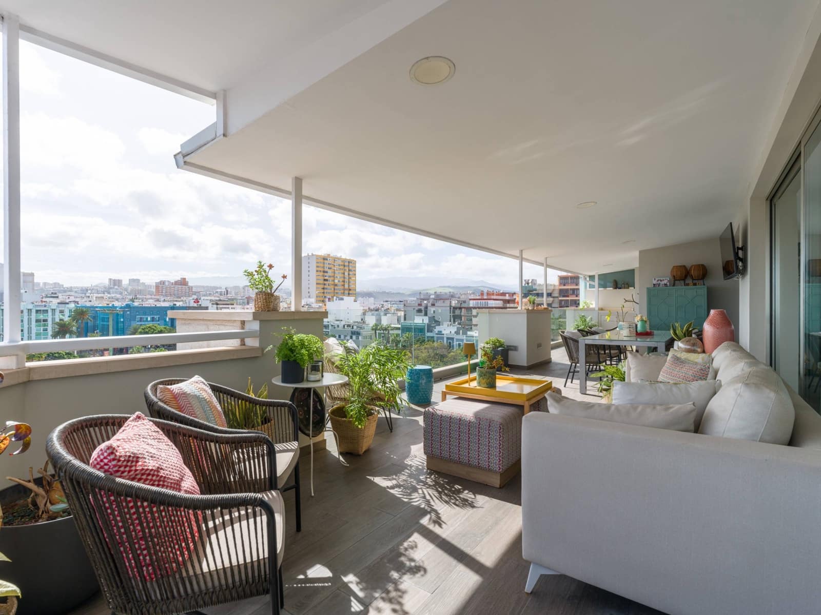 4 chambre Penthouse à vendre à Las Palmas de Gran Canaria avec garage - 1 150 000 € (Ref: 9548198)