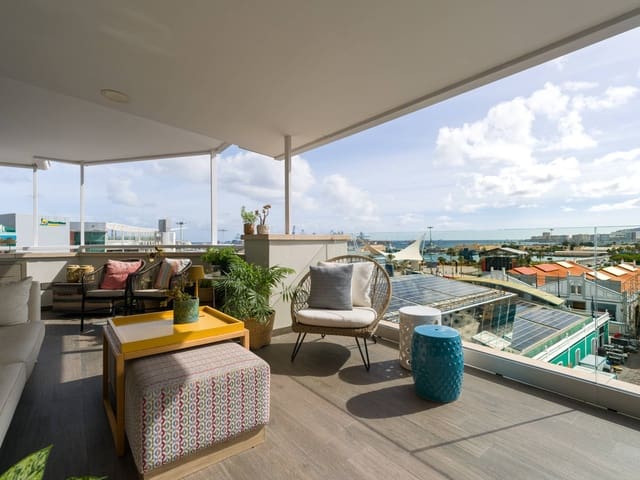 4 chambre Penthouse à vendre à Santa Catalina - Canteras, Las Palmas de Gran Canaria avec garage - 1 150 000 € (Ref: 9548198)