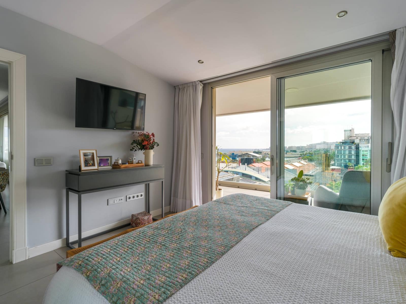 4 chambre Penthouse à vendre à Las Palmas de Gran Canaria avec garage - 1 150 000 € (Ref: 9548198)