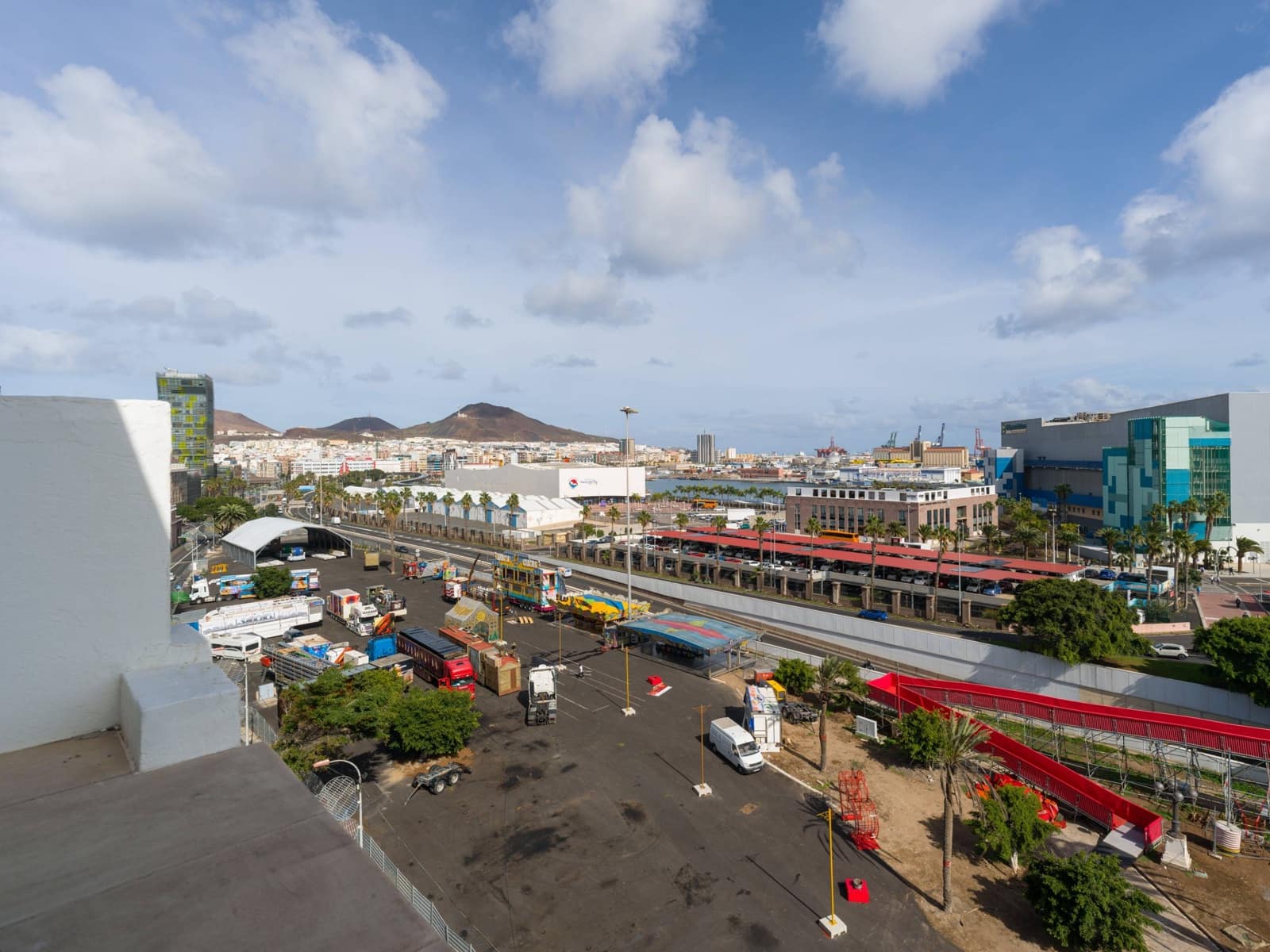 4 chambre Penthouse à vendre à Las Palmas de Gran Canaria avec garage - 1 150 000 € (Ref: 9548198)