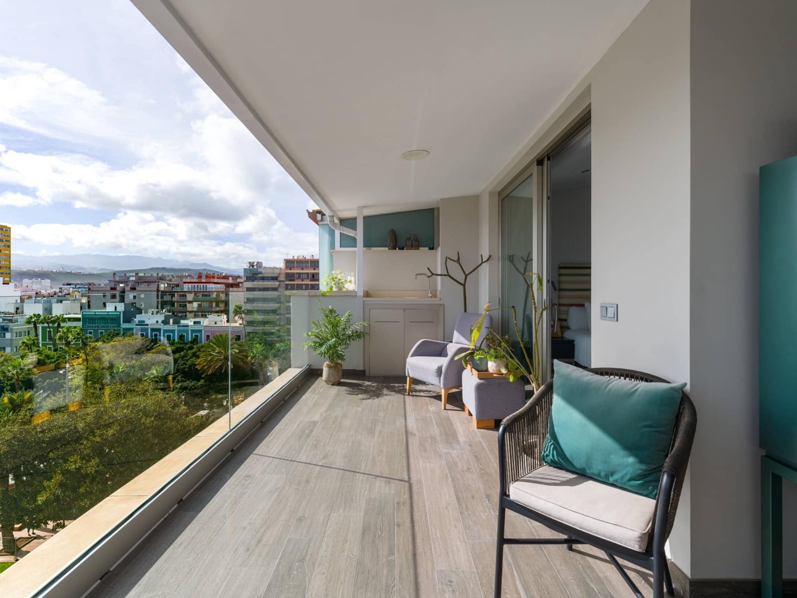 4 sovrum Takvåning till salu i Las Palmas de Gran Canaria med garage - 995 000 € (Ref: 9548198)