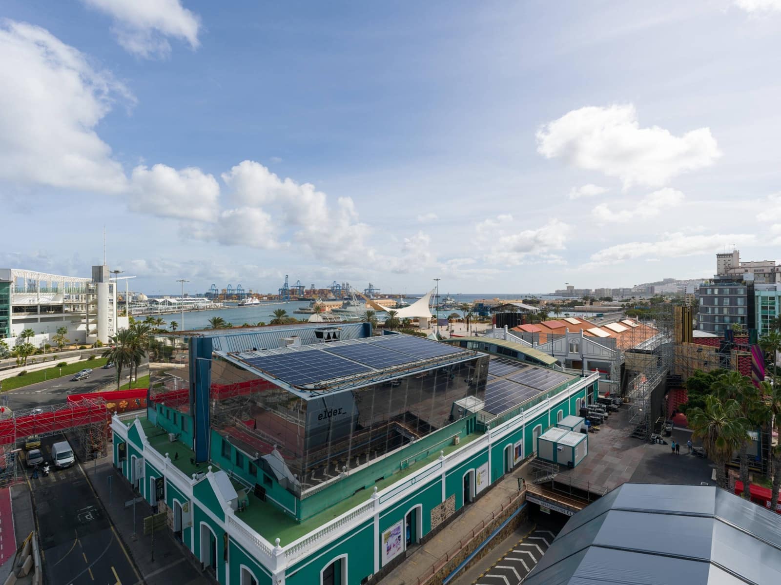 4 sovrum Takvåning till salu i Las Palmas de Gran Canaria med garage - 995 000 € (Ref: 9548198)