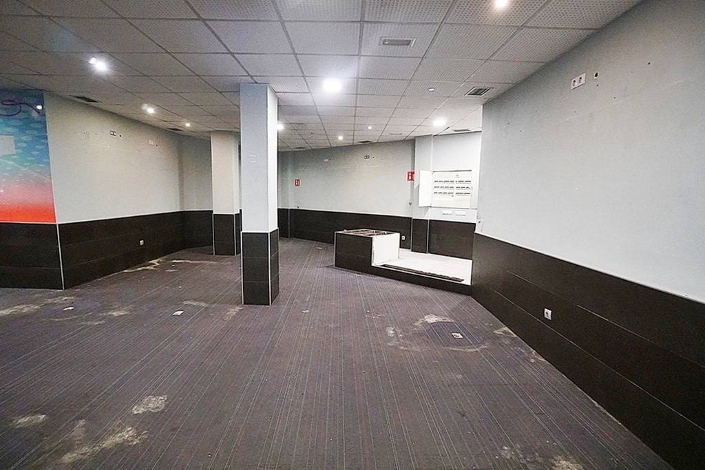 Kommersiell til salgs i Las Palmas de Gran Canaria - € 395 000 (Ref: 9551502)