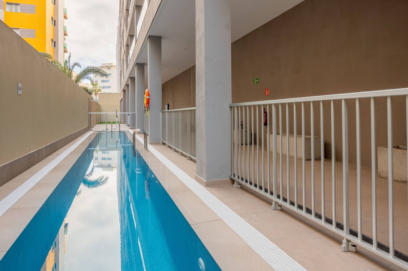 2 soveværelse Lejlighed til salg i Las Palmas de Gran Canaria med swimmingpool garage - € 360.000 (Ref: 9551503)