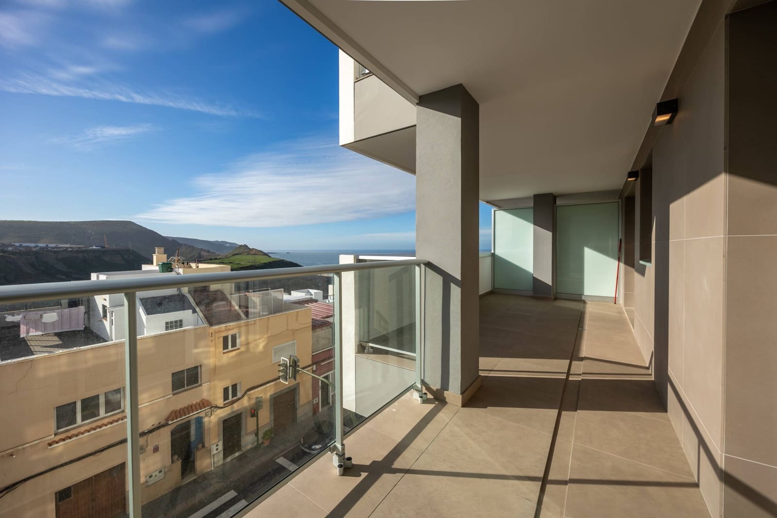 2 bedroom Flat for sale in Las Palmas de Gran Canaria with pool garage - € 360,000 (Ref: 9551503)