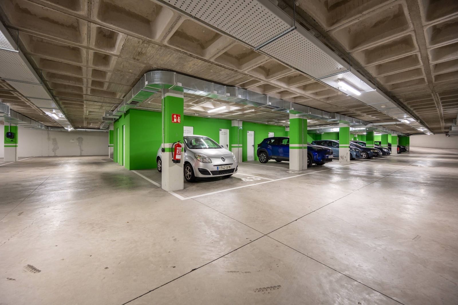 2 bedroom Flat for sale in Las Palmas de Gran Canaria with pool garage - € 360,000 (Ref: 9551503)