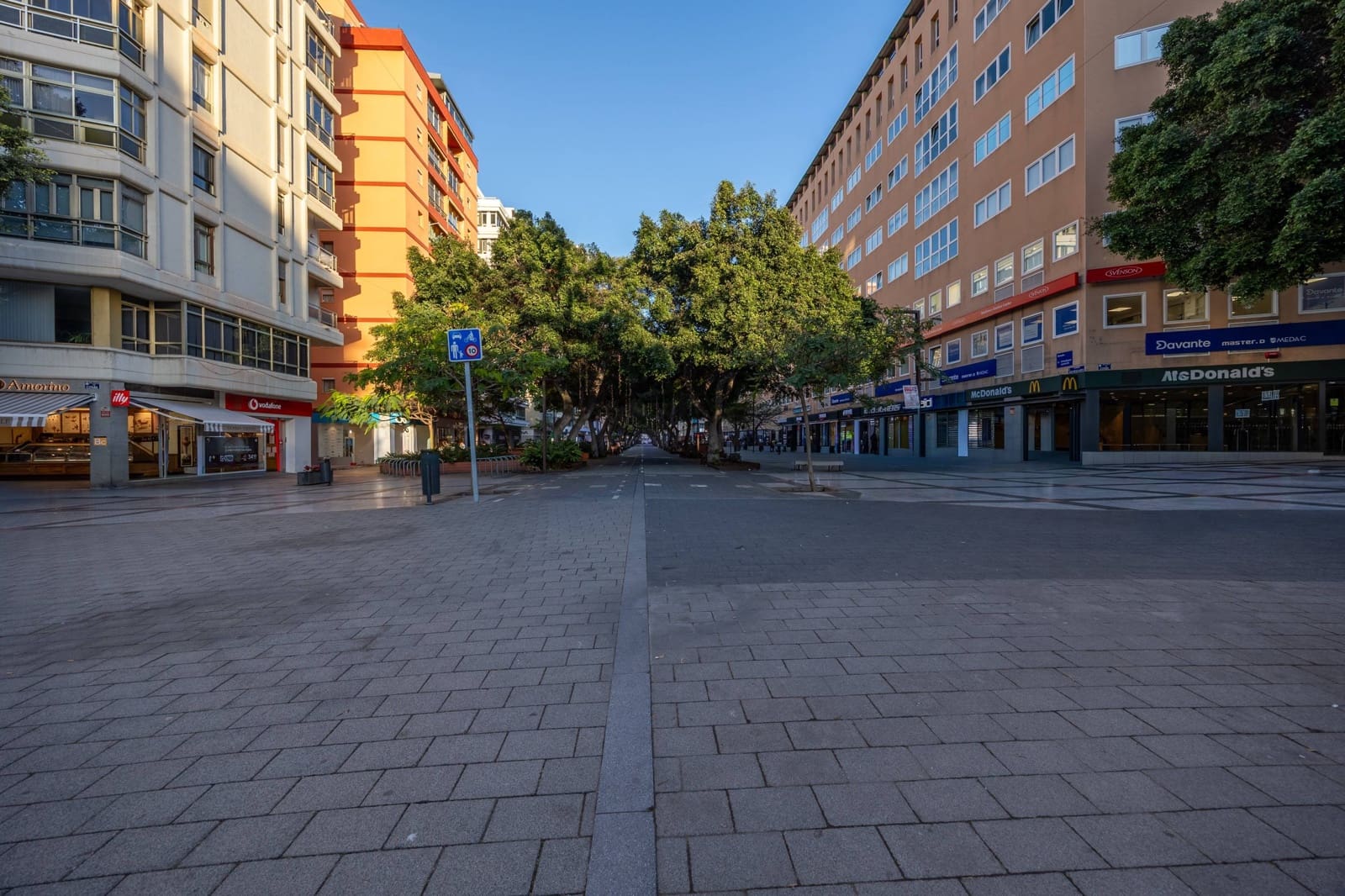 3 bedroom Flat for sale in Las Palmas de Gran Canaria - € 315,000 (Ref: 9551504)