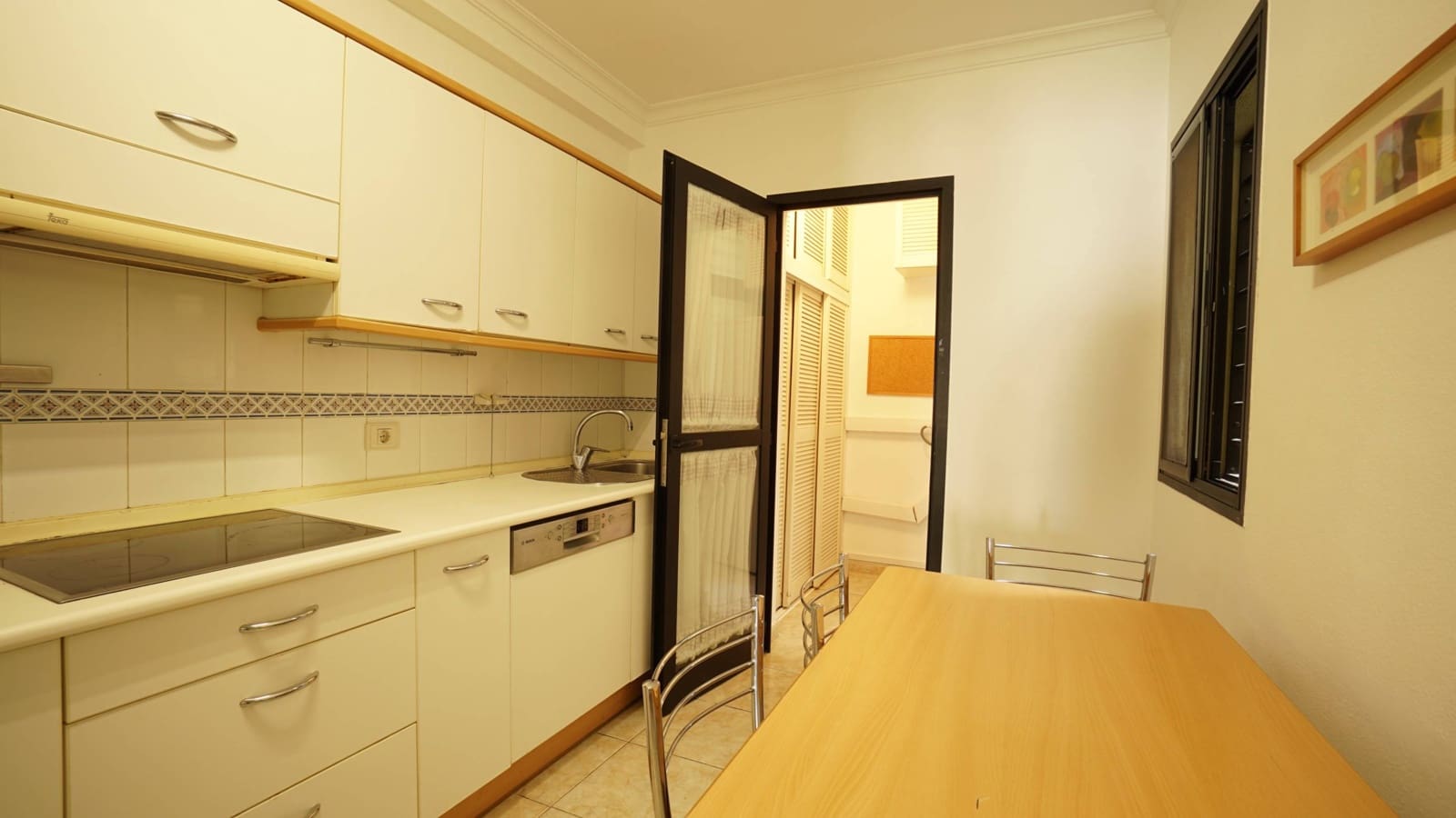 3 soveværelse Lejlighed til leje i Las Palmas de Gran Canaria med swimmingpool garage - € 1.300 (Ref: 9568666)