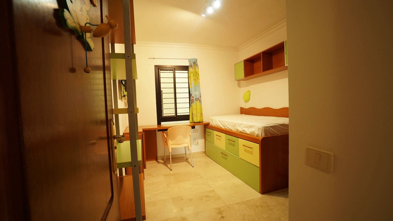 3 soveværelse Lejlighed til leje i Las Palmas de Gran Canaria med swimmingpool garage - € 1.300 (Ref: 9568666)