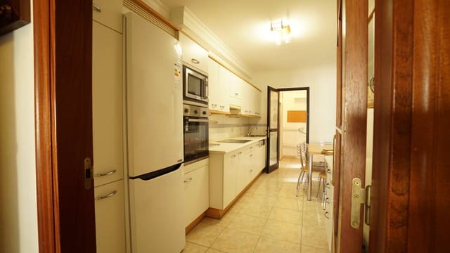 3 soveværelse Lejlighed til leje i Ciudad Alta, Las Palmas de Gran Canaria med swimmingpool garage - € 1.300 (Ref: 9568666)