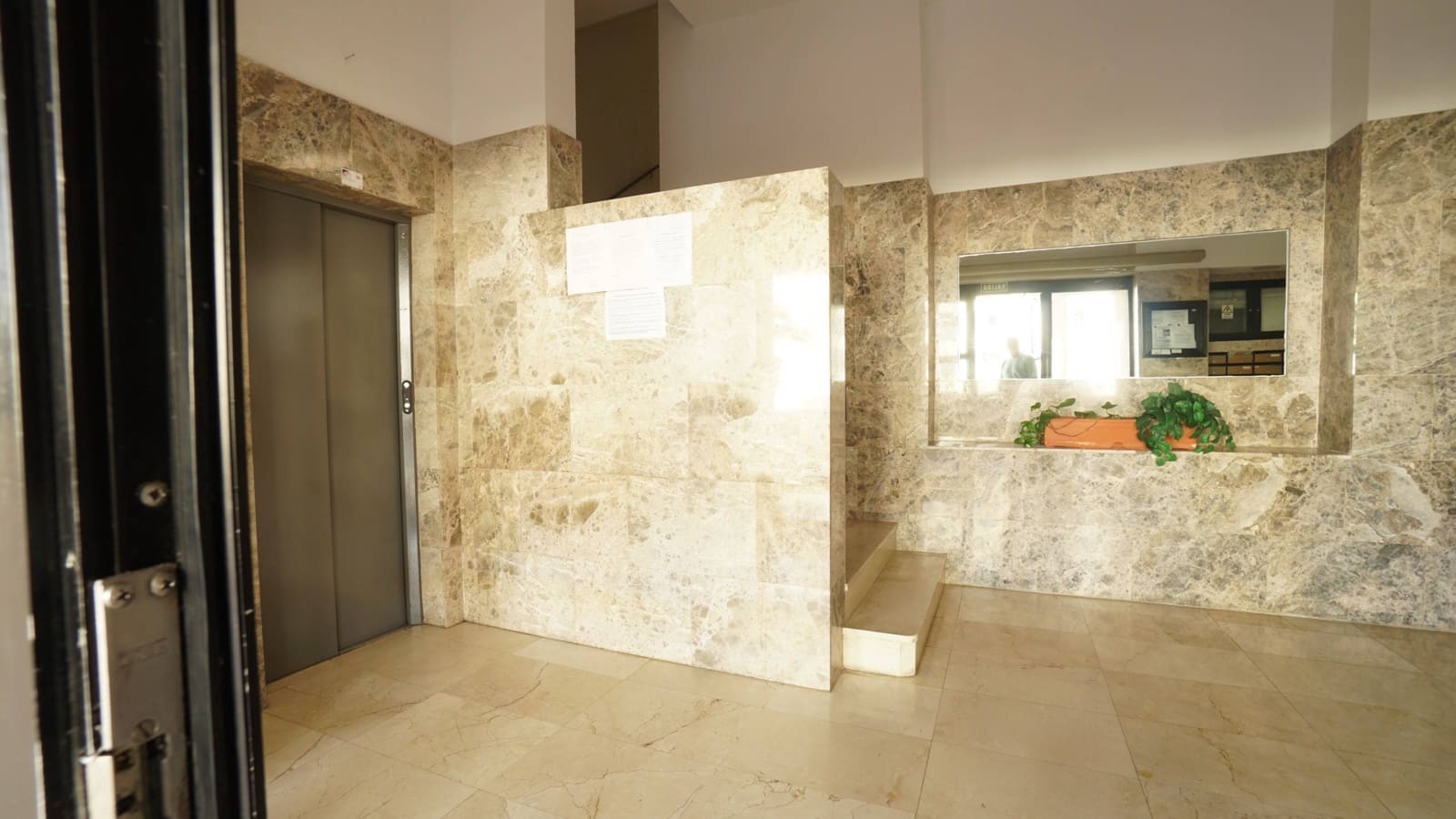 3 soveværelse Lejlighed til leje i Las Palmas de Gran Canaria med swimmingpool garage - € 1.300 (Ref: 9568666)