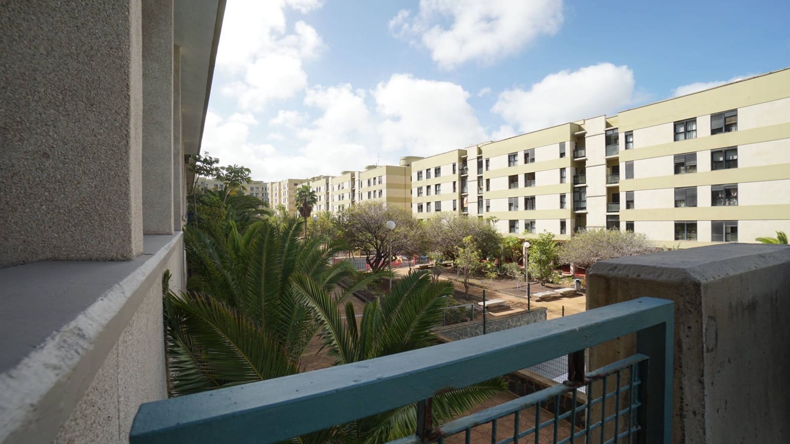 3 soveværelse Lejlighed til leje i Las Palmas de Gran Canaria med swimmingpool garage - € 1.300 (Ref: 9568666)