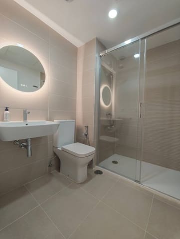 Piso de 2 habitaciones en Las Palmas de Gran Canaria en alquiler - 1.200 € (Ref: 9571180)