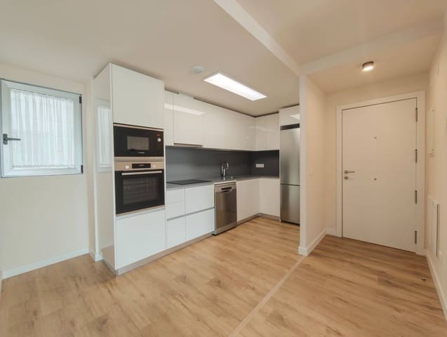 Piso de 2 habitaciones en Las Palmas de Gran Canaria en alquiler - 1.200 € (Ref: 9571180)