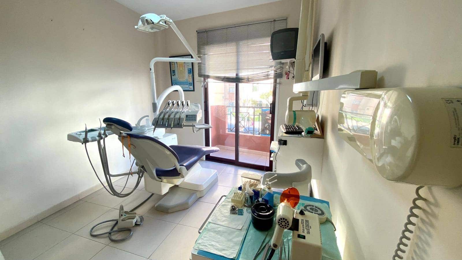 2 bedroom Flat for sale in Santa Cruz de Tenerife - € 185,000 (Ref: 9574636)