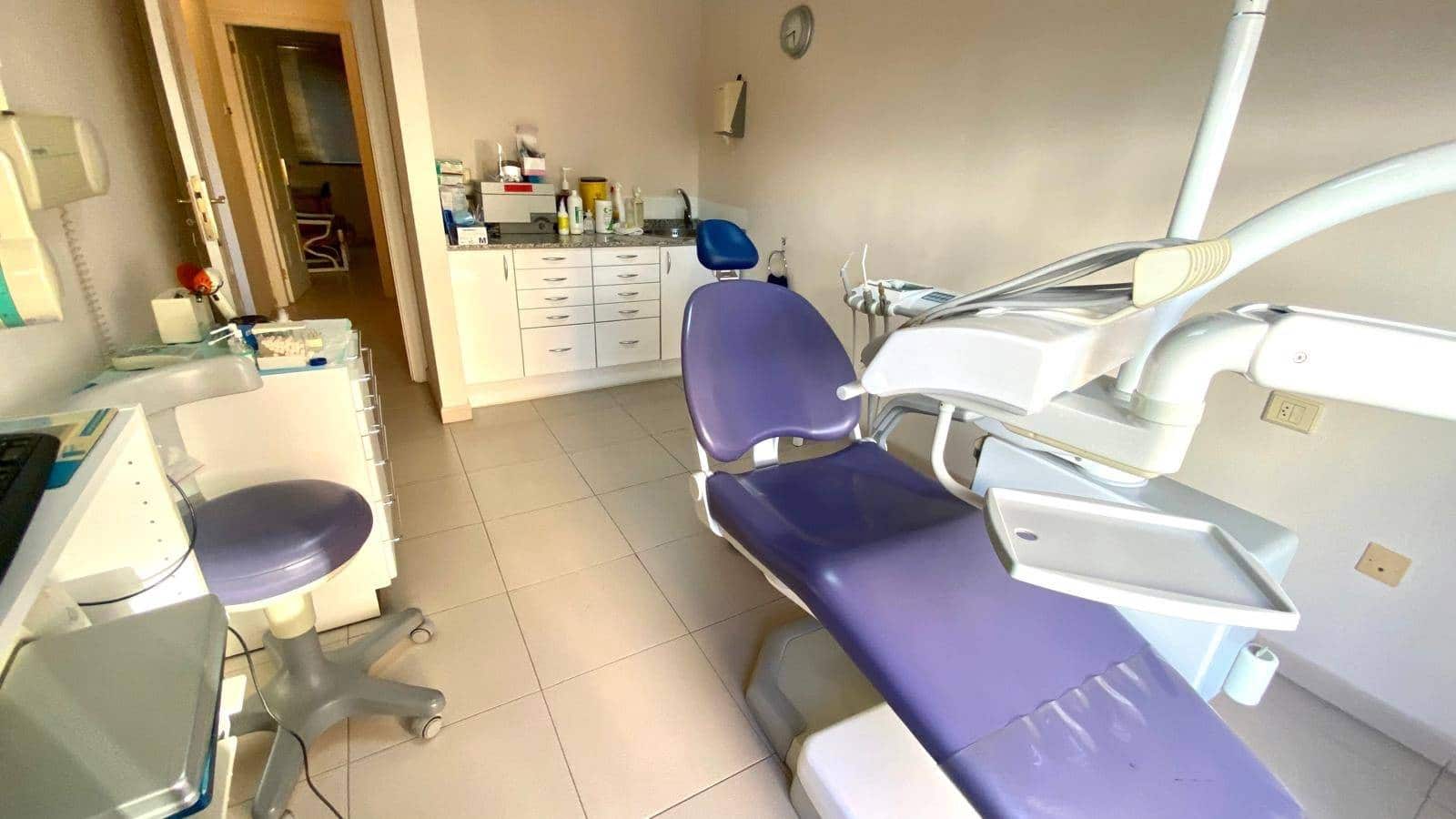 2 bedroom Flat for sale in Santa Cruz de Tenerife - € 185,000 (Ref: 9574636)