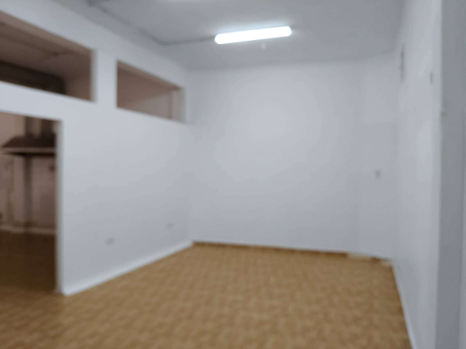 Comercial para arrendar em San Cristobal de La Laguna - 750 € (Ref: 9574637)