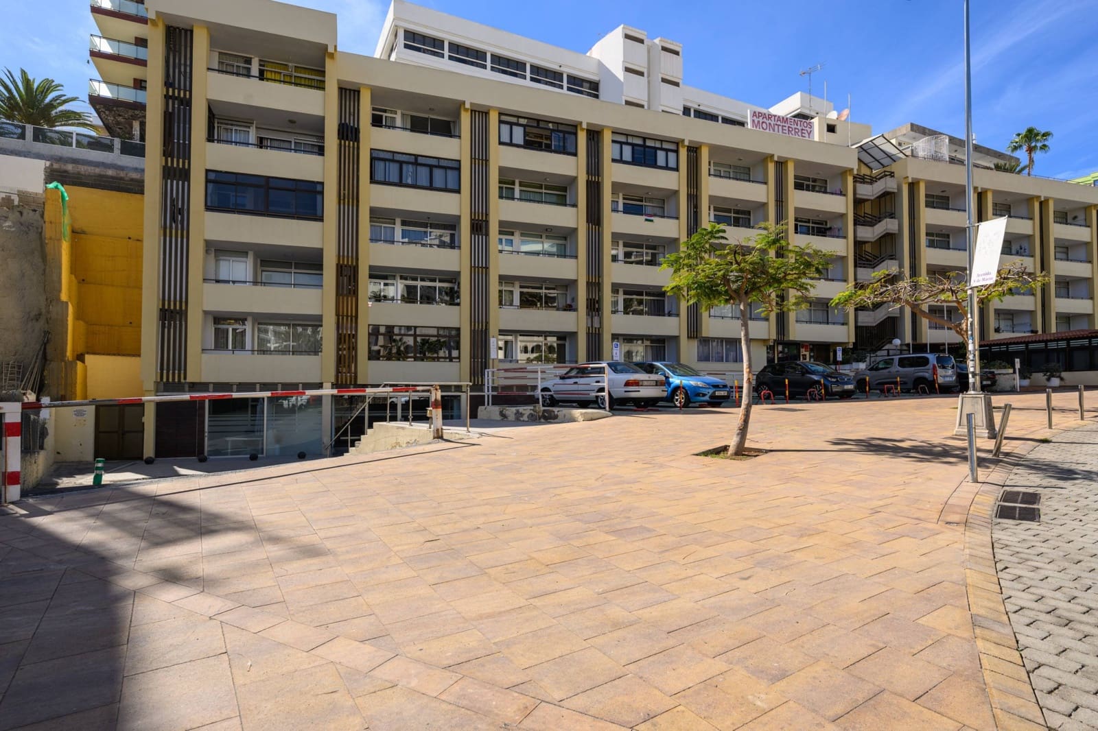 Komercyjne na sprzedaż w Playa del Ingles - 700 000 € (Ref: 9586515)