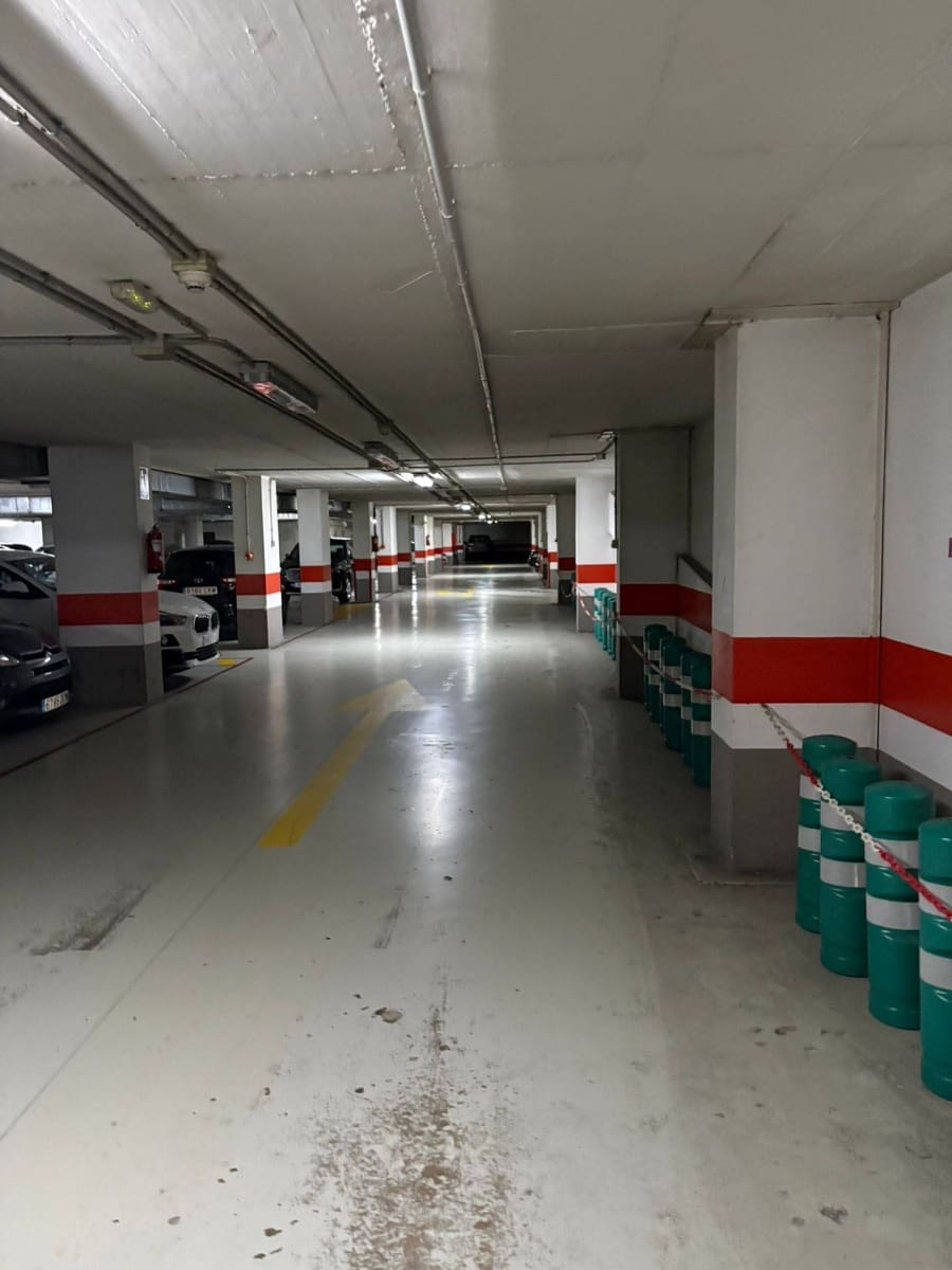 Autotalli vuokrattavana paikassa Las Palmas de Gran Canaria - 120 € (Ref: 9599546)