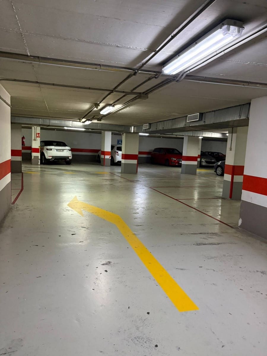 Autotalli vuokrattavana paikassa Las Palmas de Gran Canaria - 120 € (Ref: 9599546)