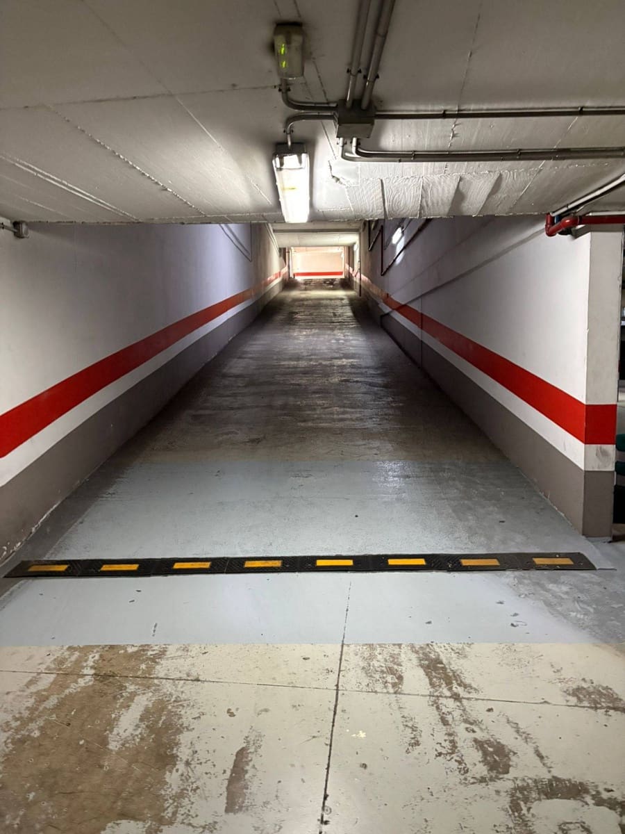 Garage for rent in Las Palmas de Gran Canaria - € 120 (Ref: 9599547)