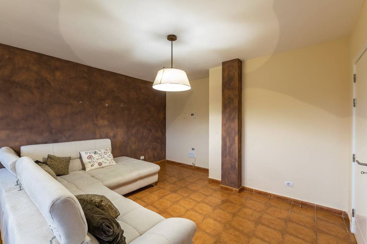 3 makuuhuone Asunto myytävänä paikassa Las Palmas de Gran Canaria mukana 
autotalli - 210 000 € (Ref: 9599548)