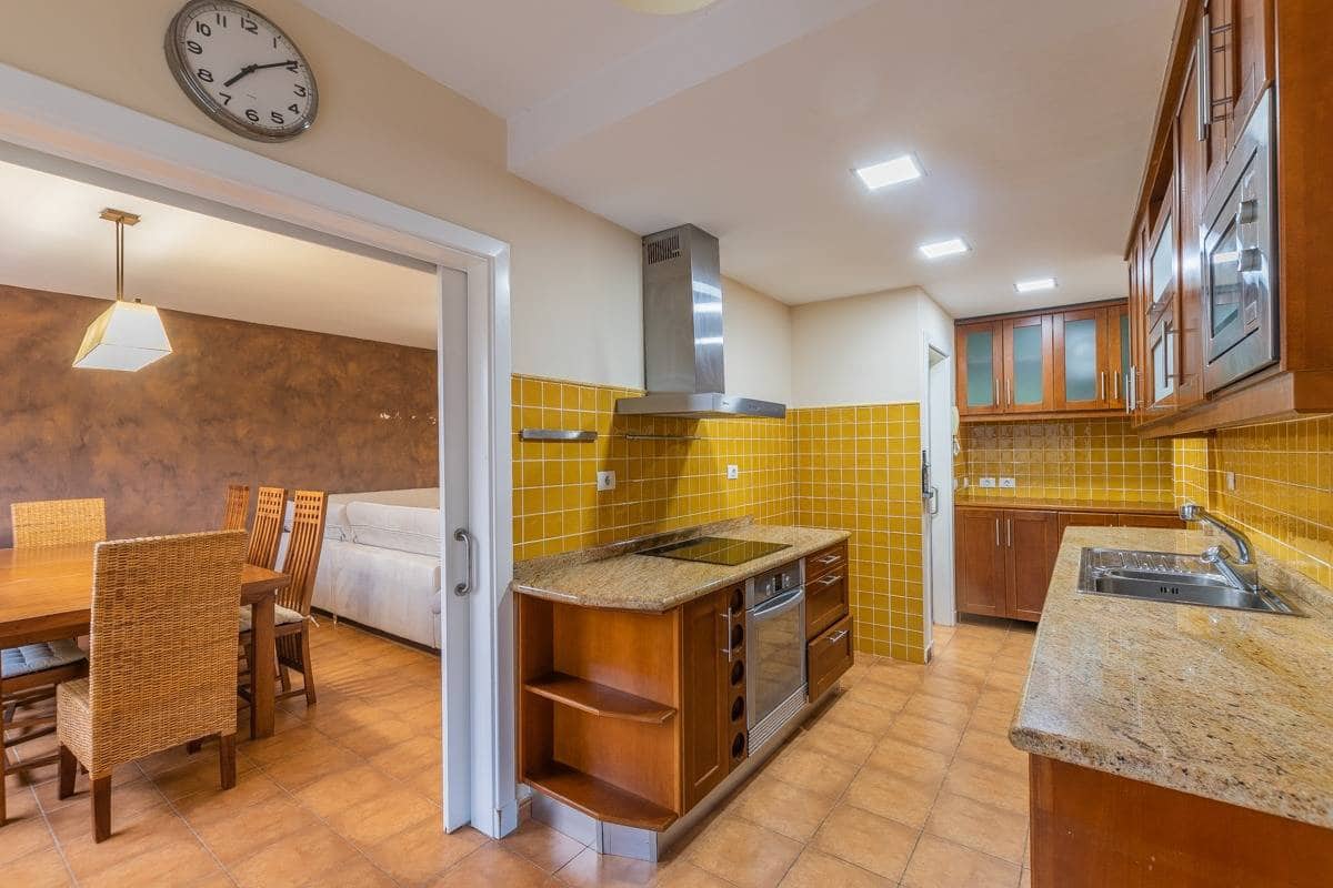 3 makuuhuone Asunto myytävänä paikassa Las Palmas de Gran Canaria mukana 
autotalli - 210 000 € (Ref: 9599548)