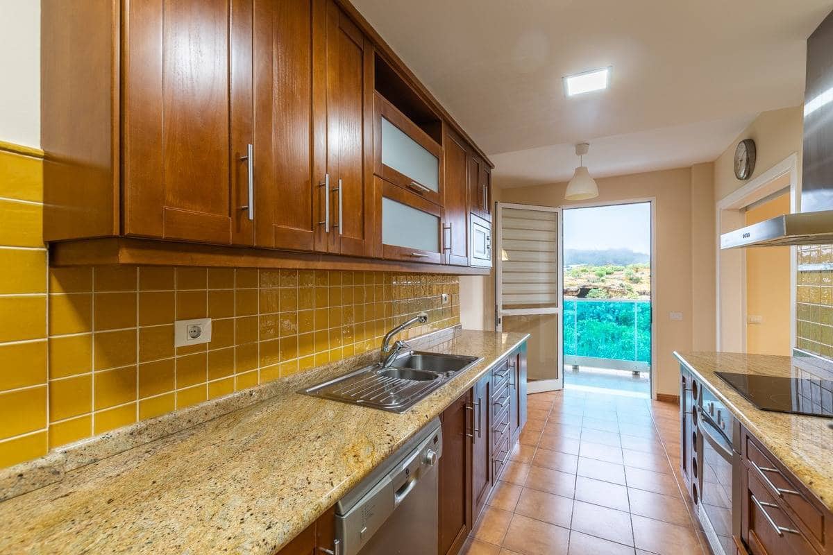 3 makuuhuone Asunto myytävänä paikassa Las Palmas de Gran Canaria mukana 
autotalli - 210 000 € (Ref: 9599548)