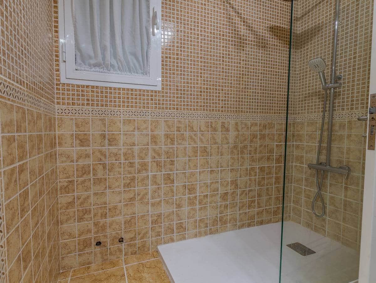 3 makuuhuone Asunto myytävänä paikassa Las Palmas de Gran Canaria mukana 
autotalli - 210 000 € (Ref: 9599548)