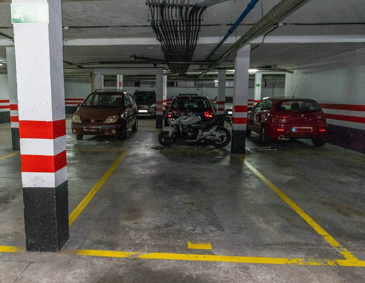 3 makuuhuone Asunto myytävänä paikassa Las Palmas de Gran Canaria mukana 
autotalli - 210 000 € (Ref: 9599548)