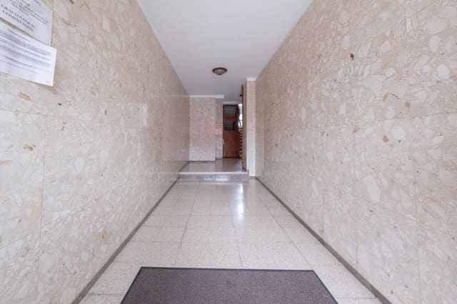 Piso de 3 habitaciones en Miller, Las Palmas de Gran Canaria en venta - 139.000 € (Ref: 9599549)