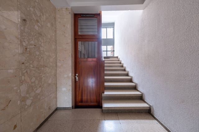 Piso de 3 habitaciones en Miller, Las Palmas de Gran Canaria en venta - 139.000 € (Ref: 9599549)