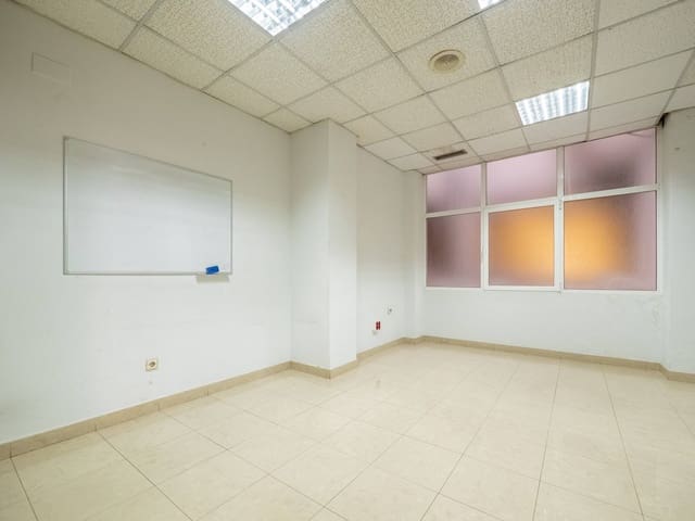 Commerciale in vendita in Arenales - Lugo - Avda. Marítima, Las Palmas de Gran Canaria - 490.000 € (Rif: 9604983)